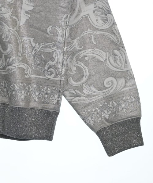 VERSACE（ヴェルサーチ）パーカー シルバー サイズ:S メンズ/2200675265072