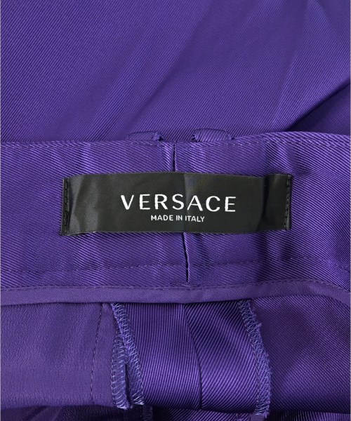 VERSACE（ヴェルサーチ）カーゴパンツ 紫 サイズ:38(S位) レディース/2200675265140
