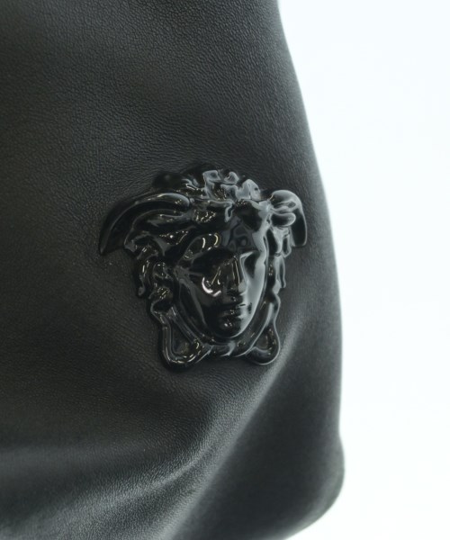 VERSACE（ヴェルサーチ）ショルダーバッグ 黒 サイズ:- レディース/2200656235148