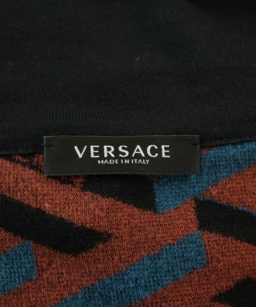 VERSACE（ヴェルサーチ）パーカー 赤 サイズ:40(M位) レディース/2200709802105