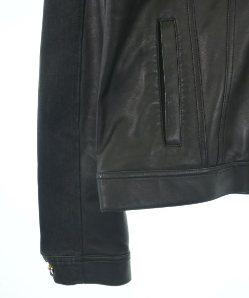VERSACE（ヴェルサーチ）ブルゾン 黒 サイズ:52(XXL位) メンズ/2200730707035