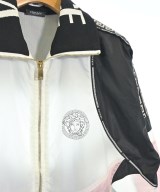 VERSACE（ヴェルサーチ）マウンテンパーカー 白 サイズ:38(S位) レディース/2200736870023
