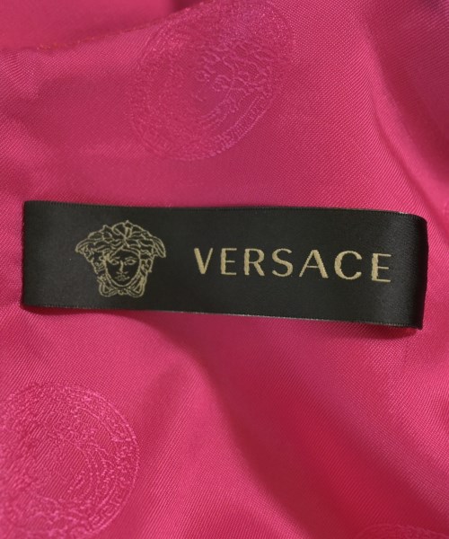 VERSACE（ヴェルサーチ）ワンピース ピンク サイズ:38(S位) レディース/2200737634051