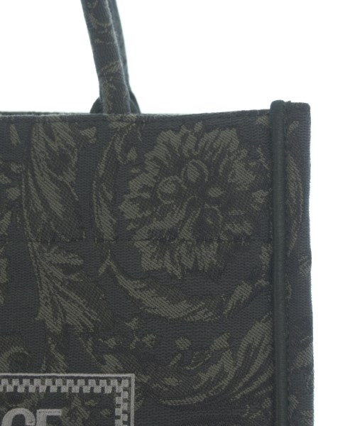 VERSACE（ヴェルサーチ）トートバッグ 黒 サイズ:- レディース/2200719359125
