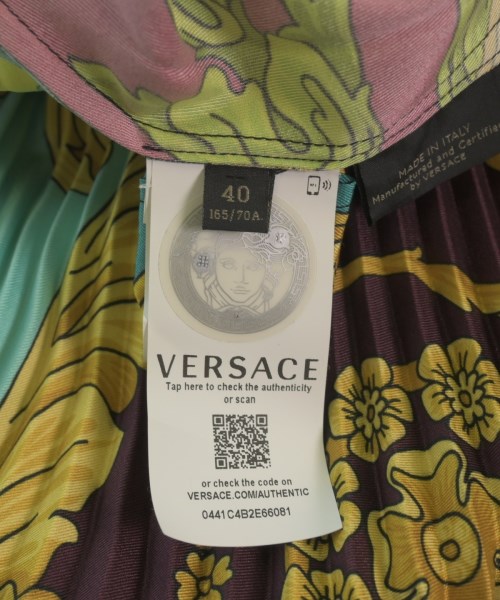 VERSACE（ヴェルサーチ）ロング・マキシ丈スカート 赤 サイズ:40(L位) レディース/2200726860096