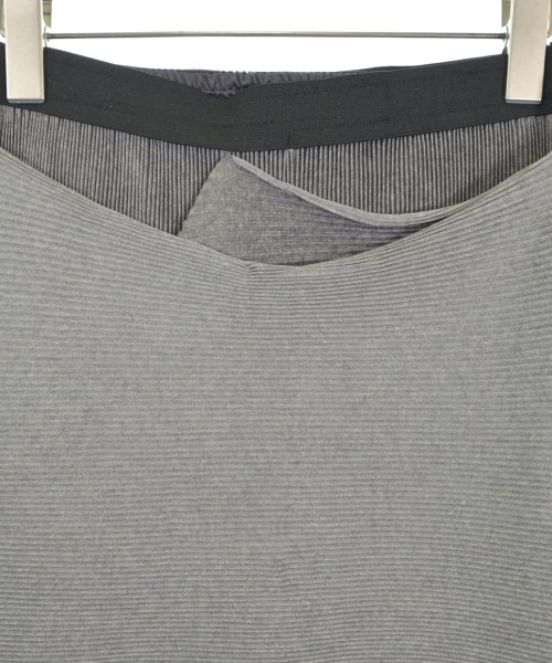 HIROKO KOSHINO（ヒロコ　コシノ）ロング・マキシ丈スカート グレー サイズ:38(S位) レディース/2200612119192