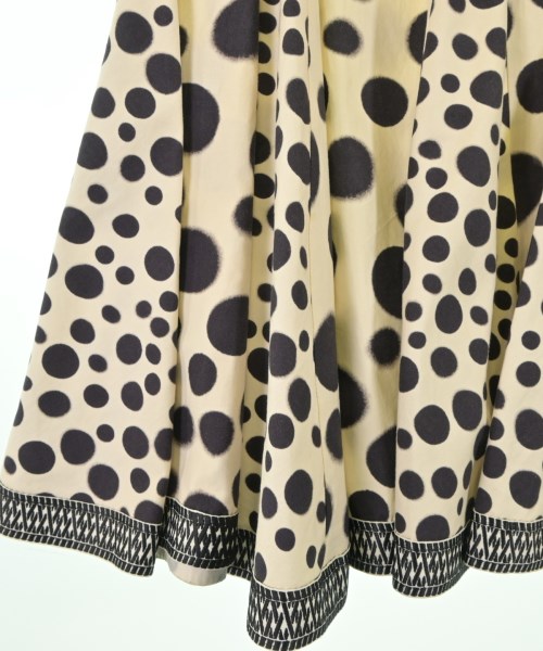 HIROKO KOSHINO（ヒロコ　コシノ）ロング・マキシ丈スカート 白 サイズ:38(S位) レディース/2200612119581