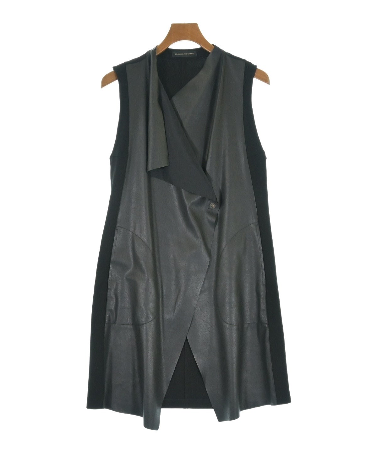 kikonoリネンベレー未使用 HIROKO KOSHINO（ヒロコ コシノ）ベスト 黒 サイズ:F レディース