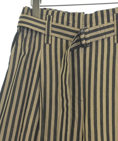 HIROKO KOSHINO（ヒロコ　コシノ）その他 ベージュ サイズ:38(S位) レディース/2200649503032