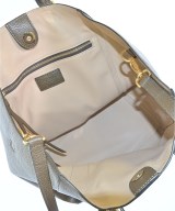 J&M DAVIDSON（ジェイアンドエム　デビッドソン）ハンドバッグ カーキ サイズ:- レディース/2200608532011