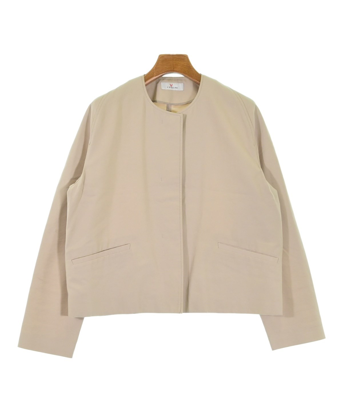L'EQUIPE YOSHIE INABA（レキップヨシエイナバ）その他 ベージュ