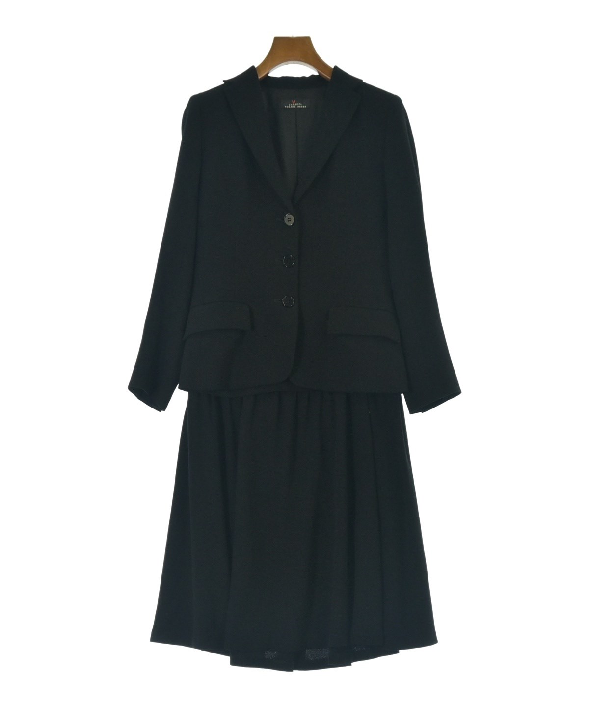 レキップ 8万円超のスカートスーツ新品 L'EQUIPE（レキップ） | BIGI