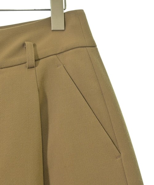 L'EQUIPE YOSHIE INABA（レキップヨシエイナバ）スラックス ベージュ サイズ:36(S位) レディース/2200650964013