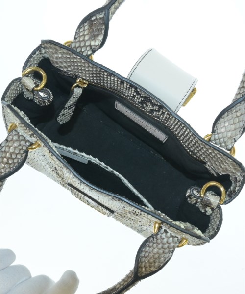 BURBERRY（バーバリー）ハンドバッグ グレー サイズ:- レディース/2200638619027