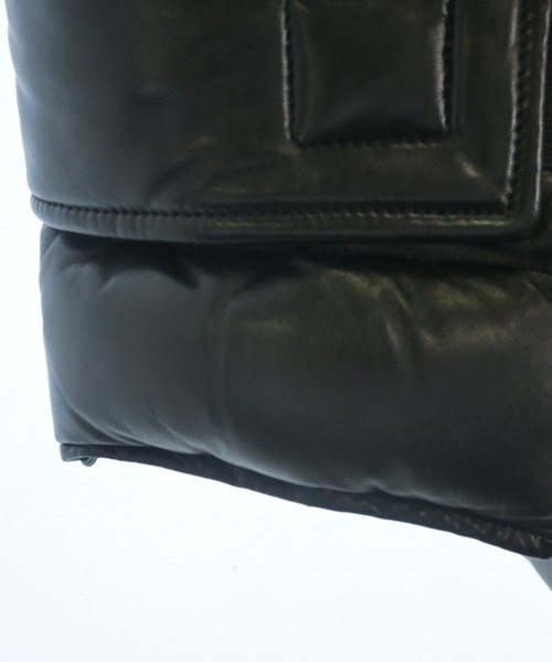 BURBERRY（バーバリー）ダウンジャケット/ダウンベスト 黒 サイズ:L メンズ/2200640509019