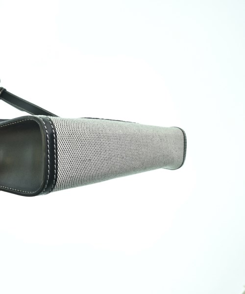 BURBERRY（バーバリー）ショルダーバッグ グレー サイズ:- メンズ/2200644566162