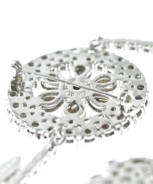 BURBERRY（バーバリー）ブローチ・コサージュ シルバー サイズ:- レディース/2200676864038