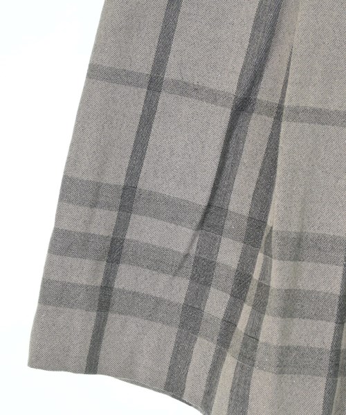 BURBERRY（バーバリー）ひざ丈スカート グレー サイズ:40(M位) レディース/2200646826066