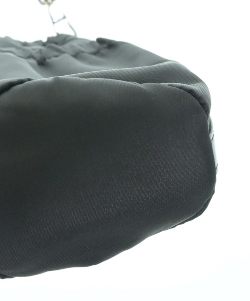 BURBERRY（バーバリー）ショルダーバッグ 黒 サイズ:- メンズ/2200645932188