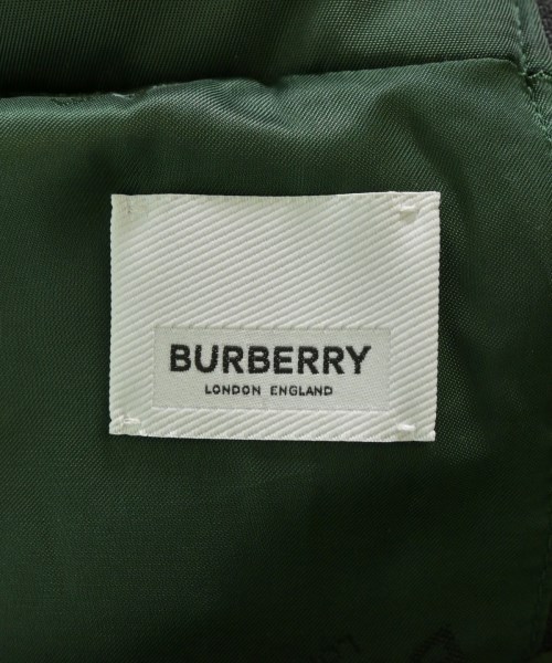 BURBERRY（バーバリー）ダウンジャケット/ダウンベスト 緑 サイズ:M メンズ/2200648552017