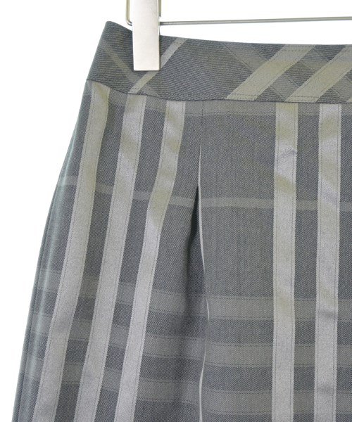 BURBERRY（バーバリー）ひざ丈スカート グレー サイズ:38(S位) レディース/2200684267272