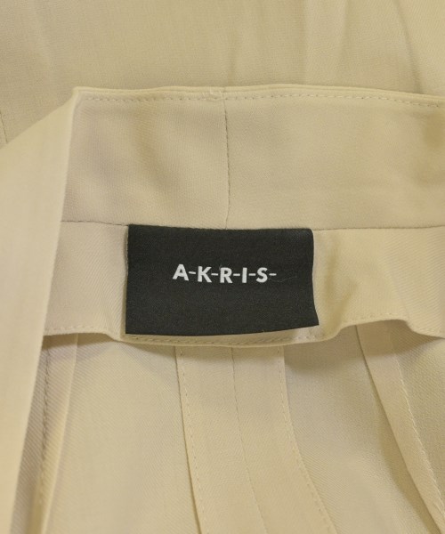 AKRIS（アクリス）その他 ベージュ サイズ:40(M位) レディース/2200711958036