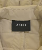 AKRIS（アクリス）その他 ベージュ サイズ:40(M位) レディース/2200711958050