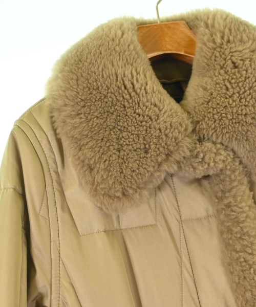 AKRIS（アクリス）その他 茶 サイズ:40(M位) レディース/2200673900036