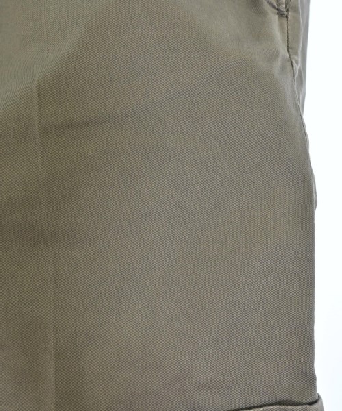 LARDINI（ラルディーニ）ショートパンツ カーキ サイズ:29(S位) メンズ/2200702241048