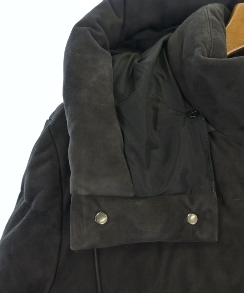 EMMETI（エンメティ）ダウンジャケット/ダウンベスト グレー サイズ:48(L位) メンズ/2200632708352