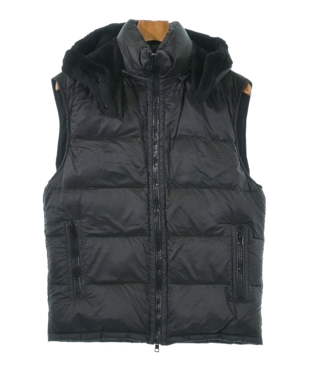 EMMETI（エンメティ）ダウンジャケット/ダウンベスト 黒 サイズ:48(L位