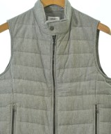 EMMETI（エンメティ）ダウンジャケット/ダウンベスト グレー サイズ:44(S位) メンズ/2200647258019