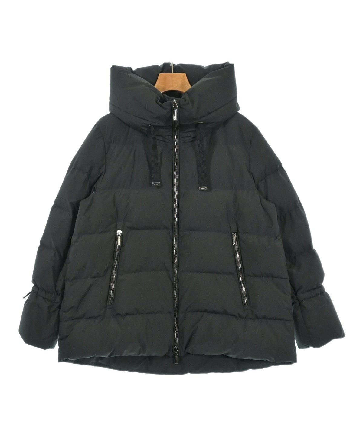 MooRER（ムーレー）ダウンジャケット/ダウンベスト 黒 サイズ:40(M位