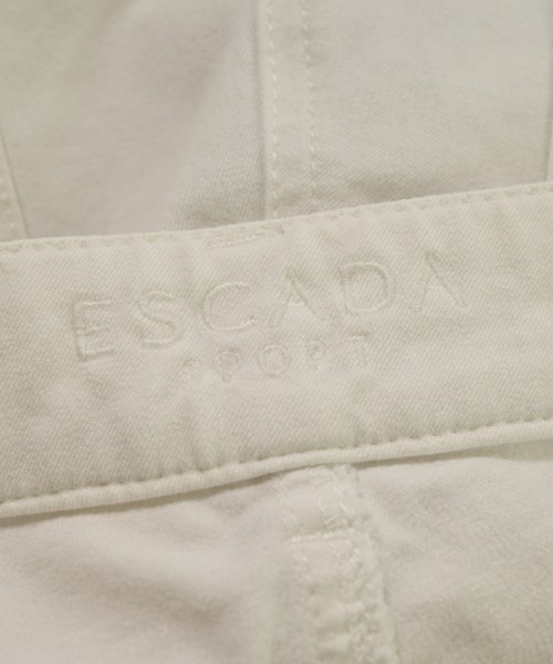 ESCADA SPORT（エスカーダースポーツ）デニムパンツ 白 サイズ:32(XXS位) レディース/2200672529054