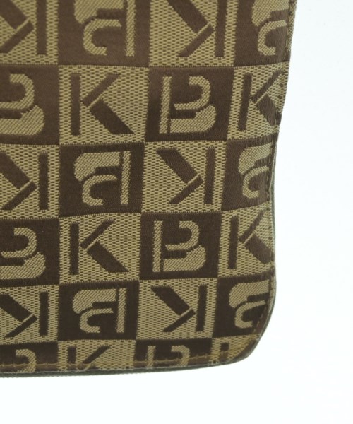 KRIZIA（クリッツア）ショルダーバッグ ベージュ サイズ:- レディース/2200649932023