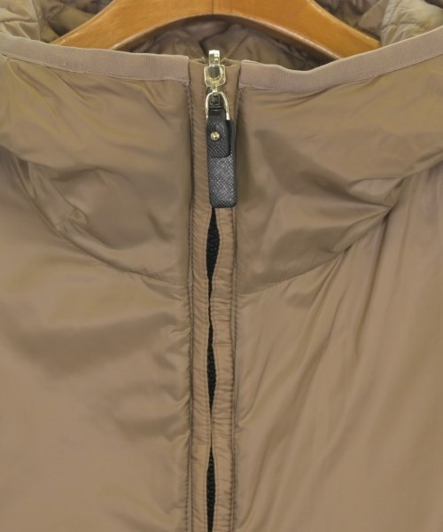 Max Mara（マックスマーラ）ダウンジャケット/ダウンベスト 茶 サイズ:36(XS位) レディース/2200646244013