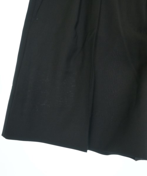 Max Mara（マックスマーラ）ショートパンツ 黒 サイズ:36(XS位) レディース/2200718703127