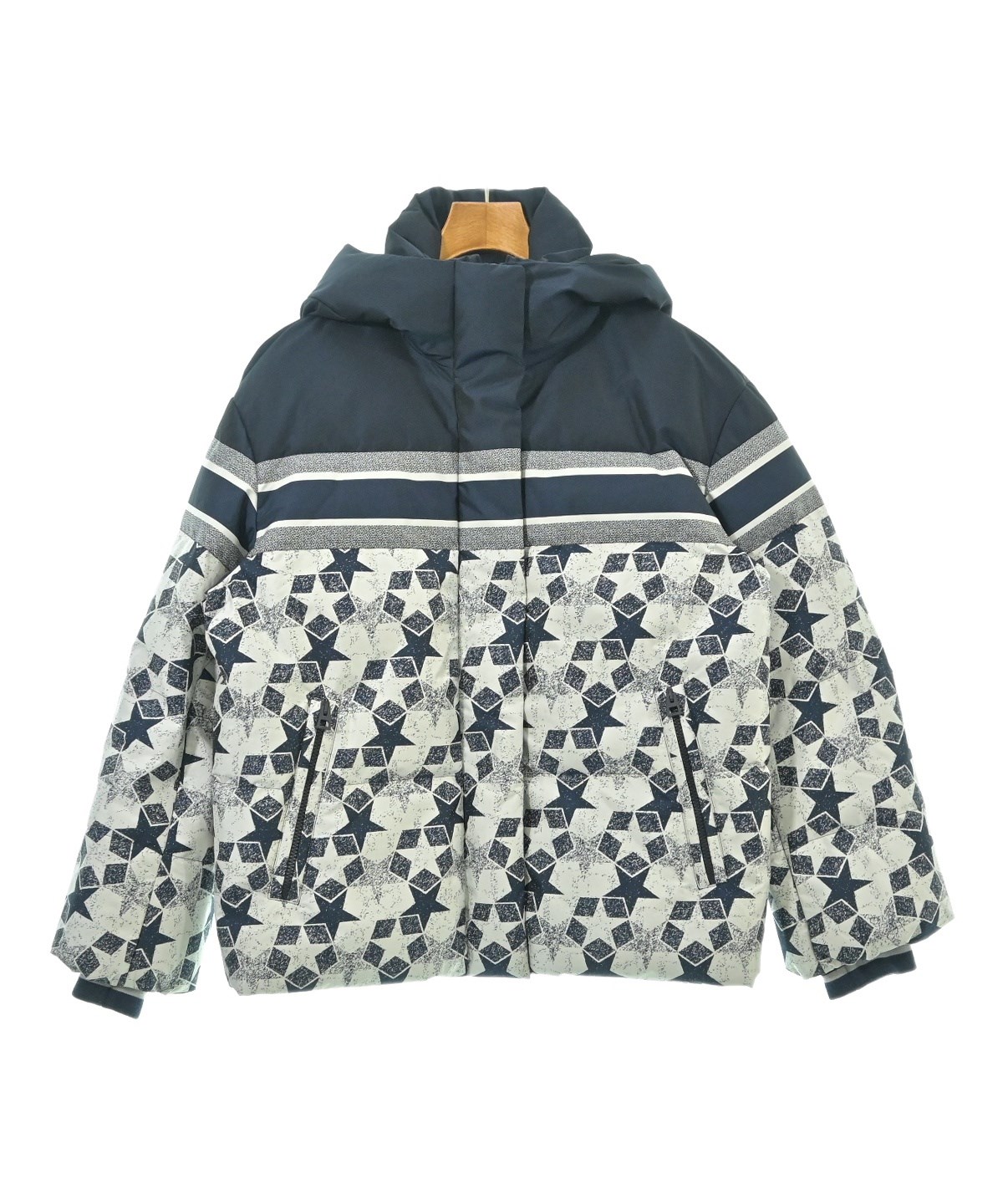 Christian Dior（クリスチャンディオール）ダウンジャケット/ダウン