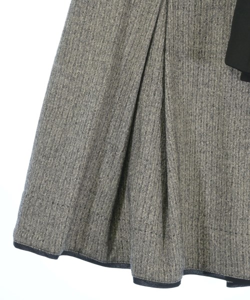 MAX MARA WEEK END LINE（マックスマーラ　ウィークエンドライン）ミニスカート グレー サイズ:40(M位) レディース/2200696815102