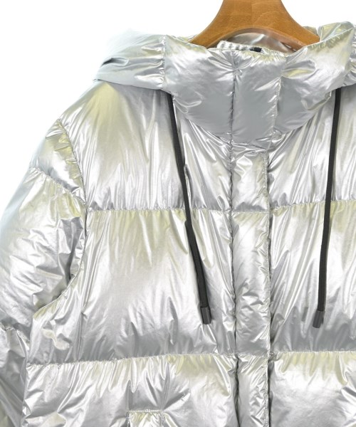 MAX MARA WEEK END LINE（マックスマーラ　ウィークエンドライン）ダウンジャケット/ダウンベスト シルバー サイズ:38(S位) レディース/2200701763497
