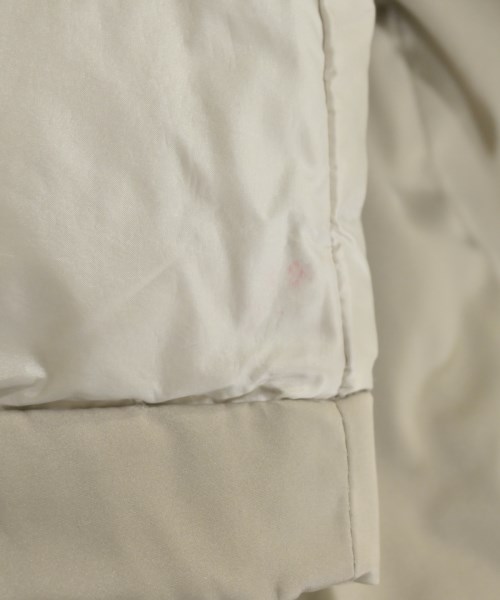 MAX MARA WEEK END LINE（マックスマーラ　ウィークエンドライン）ダウンジャケット/ダウンベスト 白 サイズ:40(M位) レディース/2200642376022