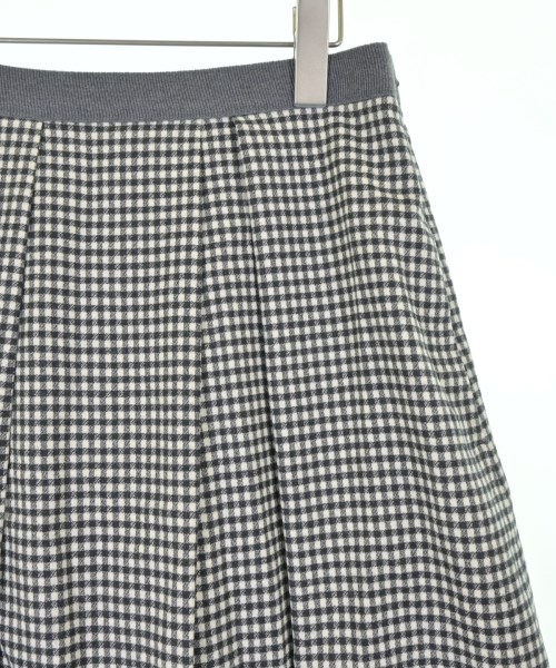 MAX MARA WEEK END LINE（マックスマーラ　ウィークエンドライン）ひざ丈スカート 黒 サイズ:42(M位) レディース/2200640120245