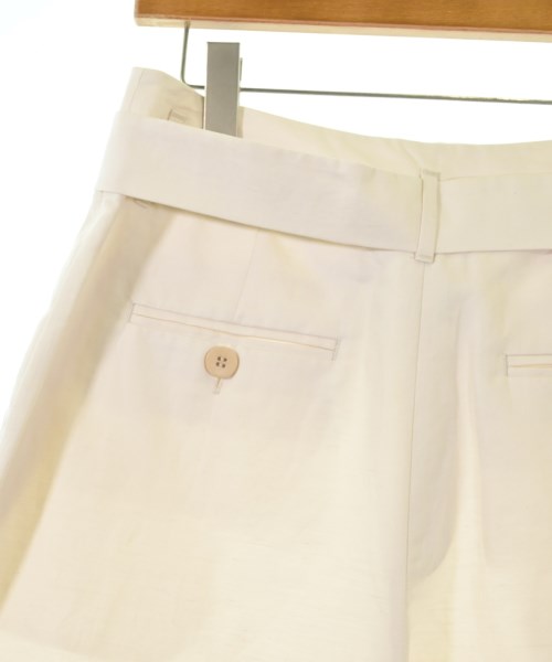 MAX MARA WEEK END LINE（マックスマーラ　ウィークエンドライン）ショートパンツ 白 サイズ:40(M位) レディース/2200684269054