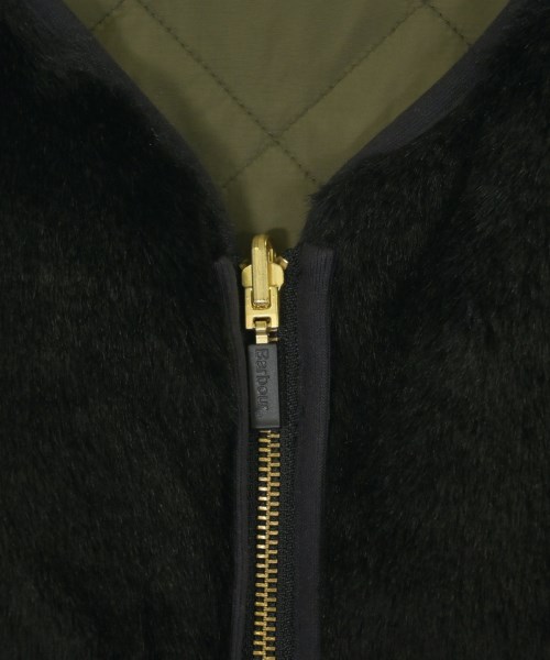 Barbour（バブアー）ダウンジャケット/ダウンベスト カーキ サイズ:40(M位) メンズ/2200668972024