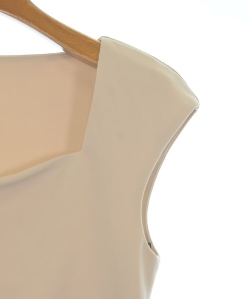 FOXEY NEWYORK（フォクシーニューヨーク）ブラウス ベージュ サイズ:38(S位) レディース/2200639243085