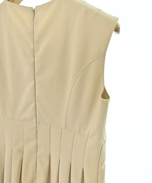 FOXEY NEWYORK（フォクシーニューヨーク）ワンピース ベージュ サイズ:38(S位) レディース/2200615126067