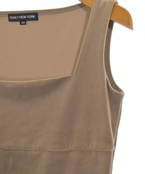 FOXEY NEWYORK（フォクシーニューヨーク）ノースリーブ ベージュ サイズ:38(S位) レディース/2200618425013