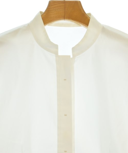 FOXEY NEWYORK（フォクシーニューヨーク）カジュアルシャツ 白 サイズ:38(S位) レディース/2200646089324