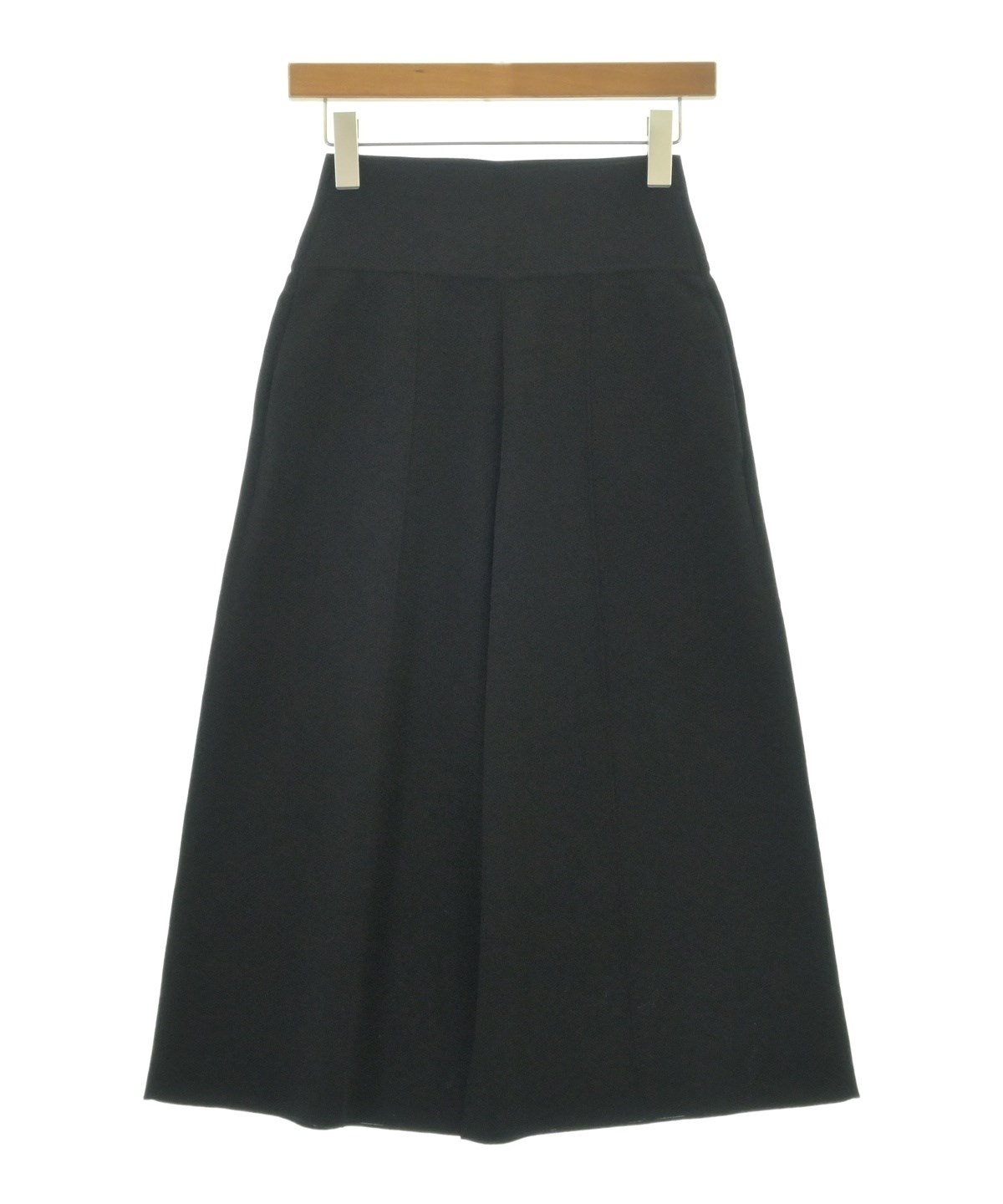 FOXEY NEWYORK（フォクシーニューヨーク）クロップドパンツ 黒 サイズ