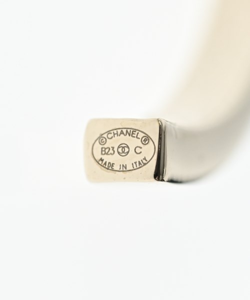 CHANEL（シャネル）ピアス 白 サイズ:- レディース/2200635403223